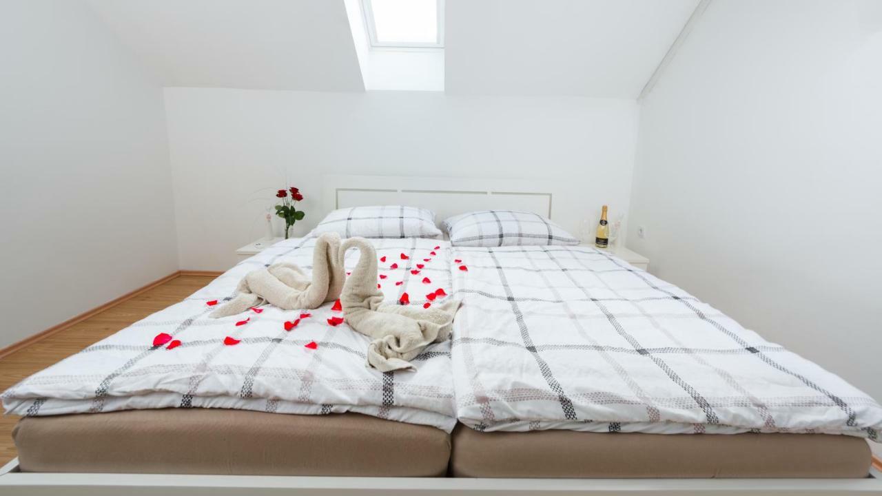 Boomerang Apartment Блед Екстериор снимка